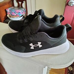 Under Armour Black and White Women's Sneakers